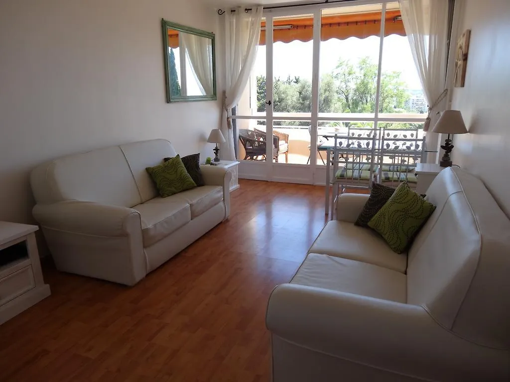 2 Bedroom Modern Apartment In Antibes With Sea View