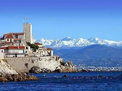 2 Bedroom Modern Apartment In Antibes With Sea View 0*,